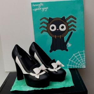 Size 10 T.U.K. platform shoes black/white